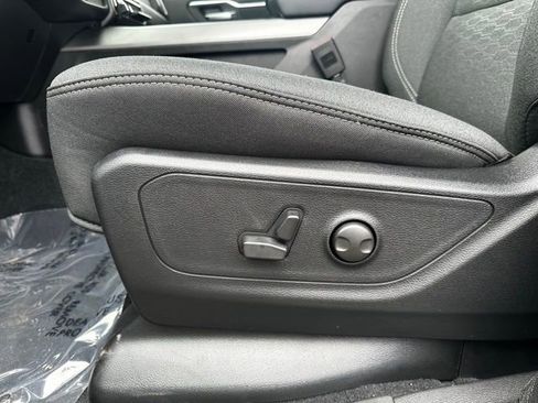 New 2026 RAM 1500 Big Horn AWD/4WD image 17