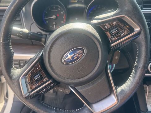Used 2019 Subaru Outback 3.6R Touring image 7