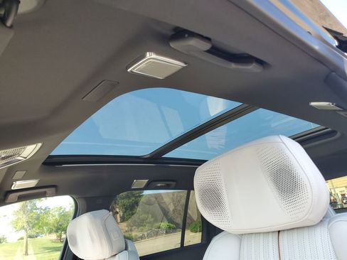 New 2026 Cadillac Vistiq Luxury image 18