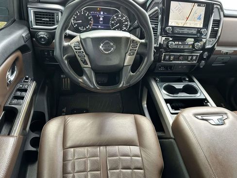 Used 2021 Nissan Titan Platinum Reserve RWD image 8