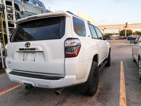 Used 2023 Toyota 4Runner SR5 Premium w/ Moonroof Package AWD/4WD image 8