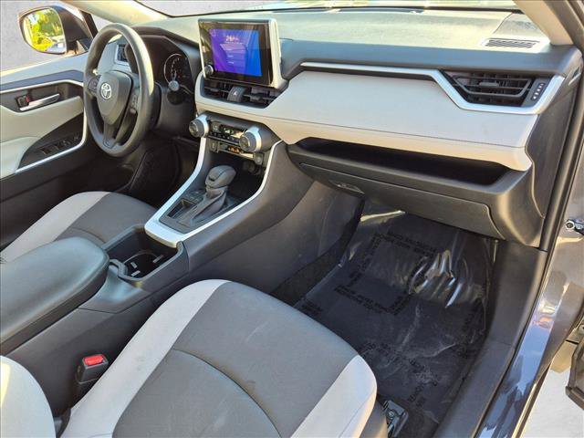 Certified 2025 Toyota RAV4 XLE FWD image 20
