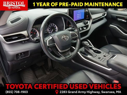 Certified 2023 Toyota Highlander XLE image 14