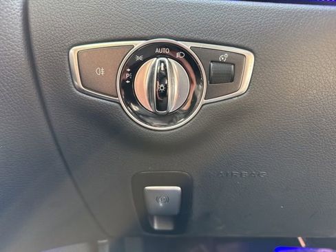 Used 2018 Mercedes-Benz E 400 4MATIC Coupe image 12