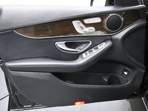 Used 2018 Mercedes-Benz C 300 4MATIC Sedan image 25