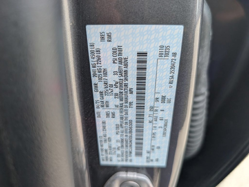 Used 2025 Ford Escape Active AWD/4WD image 34