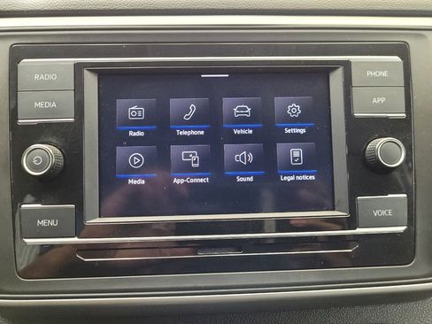 Used 2022 Volkswagen Atlas SE image 25