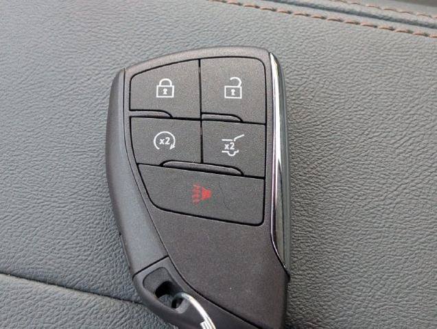 New 2026 GMC Terrain AT4 w/ LPO, Black Badging Package AWD/4WD image 36