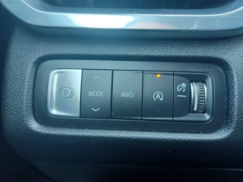 Used 2026 GMC Acadia AWD Elevation w/ Elevation Premium Package image 21