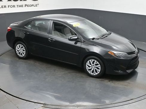 Used 2018 Toyota Corolla LE w/ Body Protection Package FWD image 36