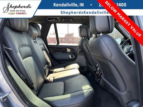 Used 2022 Land Rover Range Rover Westminster Edition image 12