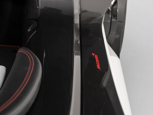 Used 2021 McLaren Elva image 28