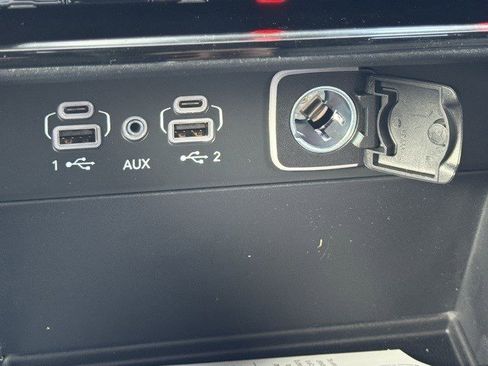 New 2025 Jeep Grand Cherokee L Limited image 23