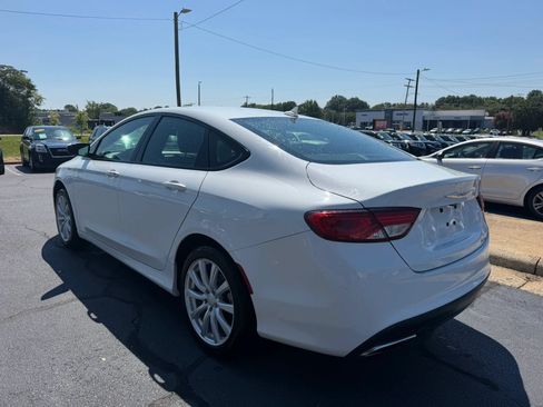 Used 2016 Chrysler 200 S FWD image 5