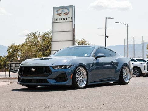 Used 2024 Ford Mustang GT Premium RWD image 1