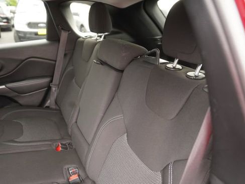 Used 2020 Jeep Cherokee Latitude image 13