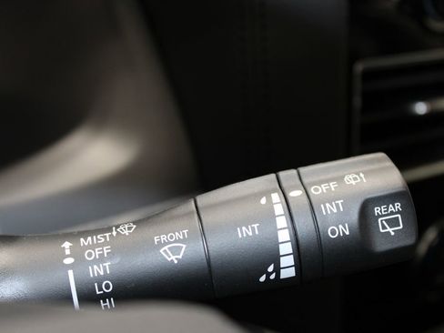 Used 2024 Nissan Armada SL image 49