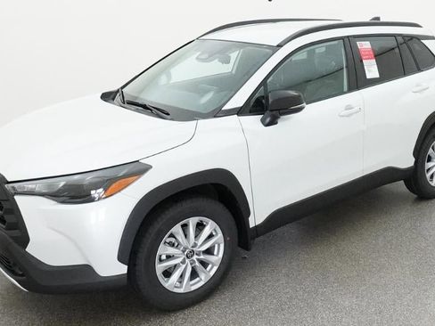 New 2026 Toyota Corolla Cross LE image 34