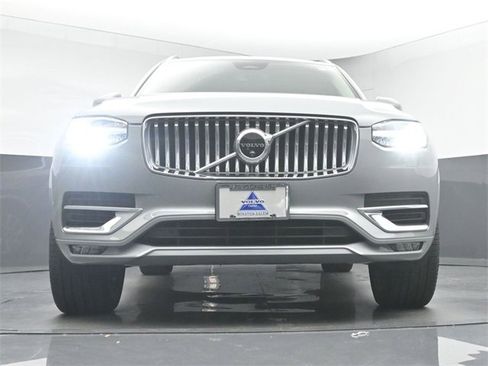 Used 2024 Volvo XC90 B6 Plus w/ Protection Package Premier image 43