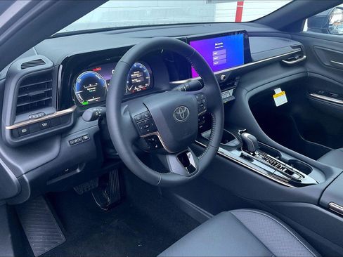 New 2026 Toyota Crown XLE image 7