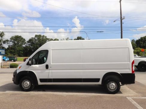 Used 2023 RAM ProMaster 2500 FWD image 5