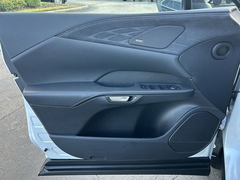 Used 2025 Lexus RX 350 w/ Convenience Package AWD/4WD image 37