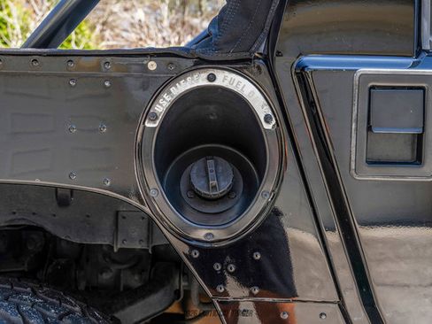 Used 1996 HUMMER H1 4-Door Open Top AWD/4WD image 90