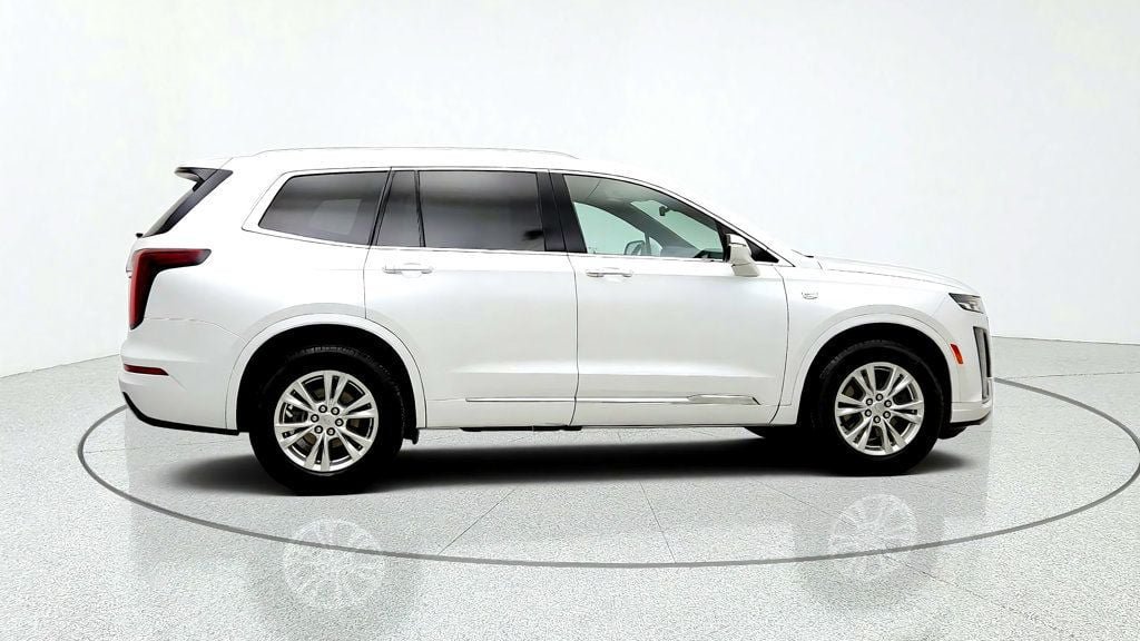 Used 2024 Cadillac XT6 Luxury FWD image 4
