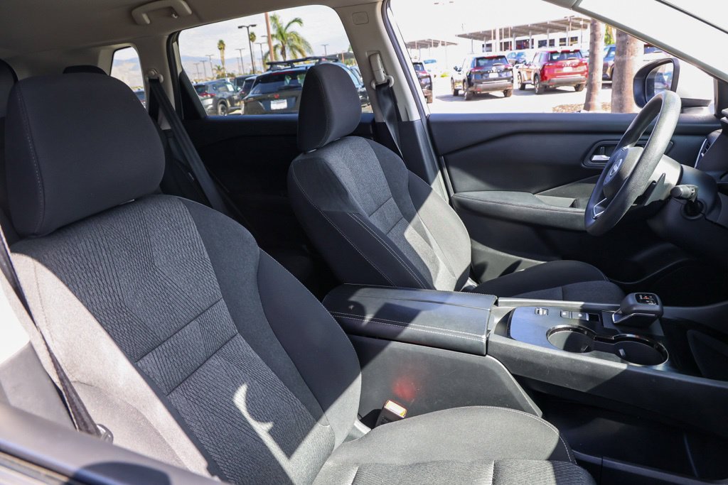 Used 2024 Nissan Rogue SV FWD image 22