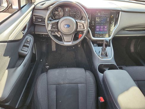 Used 2022 Subaru Outback Premium image 11