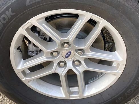 Used 2026 Ford Explorer Active AWD/4WD image 28