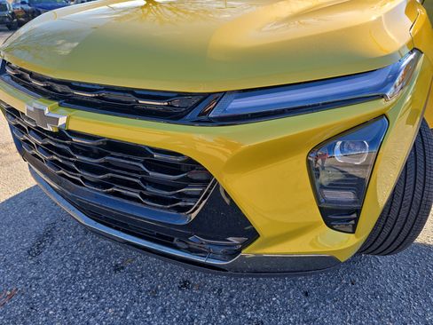 Used 2024 Chevrolet Trax ACTIV w/ Driver Confidence Package image 31