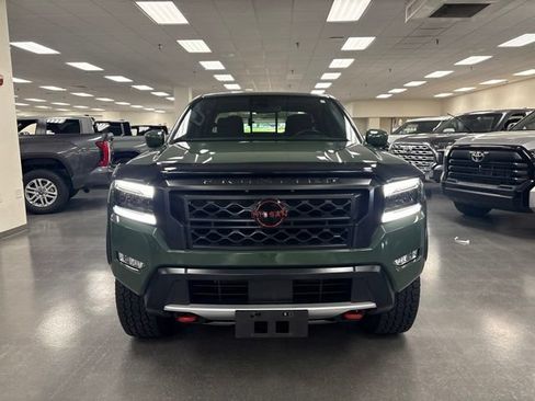 Used 2024 Nissan Frontier PRO-4X w/ Technology Package AWD/4WD image 2