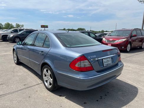 Used 2007 Mercedes-Benz E 550 4MATIC Sedan image 3