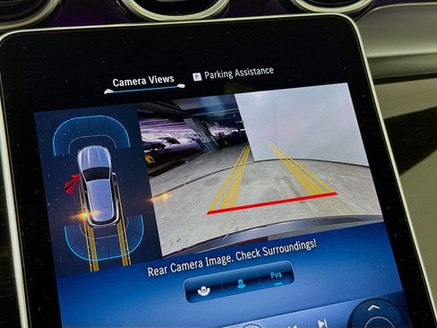 Used 2024 Mercedes-Benz GLC 300 4MATIC image 14