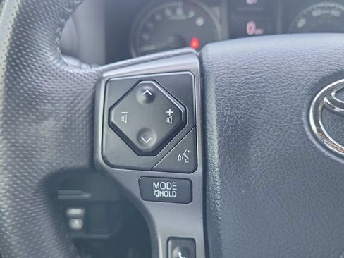Used 2017 Toyota Tacoma TRD Sport w/ Tow Package RWD image 19