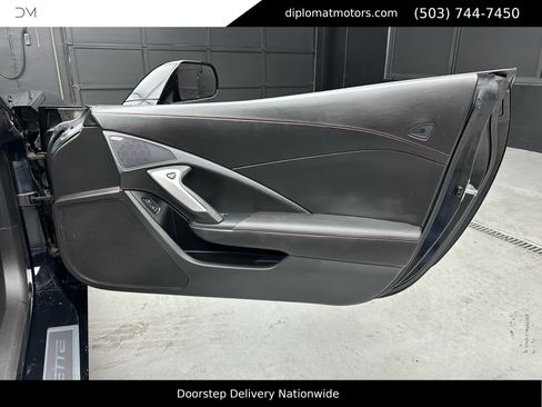 Used 2016 Chevrolet Corvette Z06 w/ 3LZ Preferred Equipment Group image 36