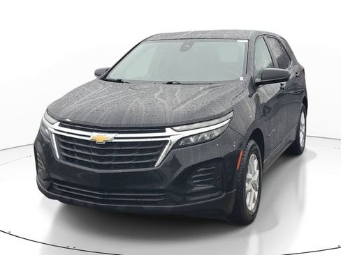 Certified 2024 Chevrolet Equinox LS AWD/4WD image 2