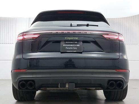 Certified 2023 Porsche Cayenne image 6