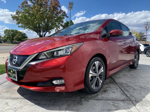 Used 2018 Nissan Leaf SL w/ SL Technology Package image 3