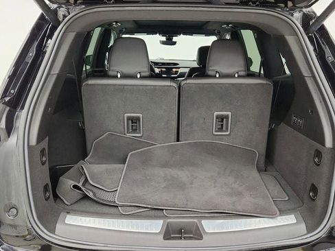 Used 2024 Cadillac XT6 Sport w/ Technology Package image 23