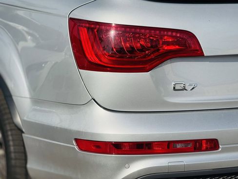 Used 2015 Audi Q7 3.0T S line Prestige w/ 21" S Line Plus Package image 9