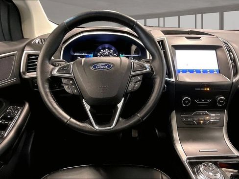 Used 2020 Ford Edge SEL w/ Convenience Package AWD/4WD image 9