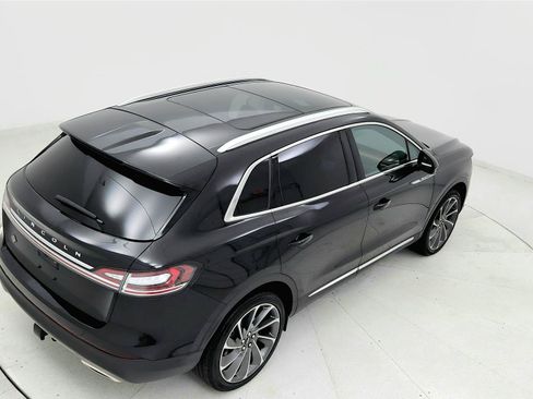Used 2022 Lincoln Nautilus Reserve w/ Equipment Group 201A AWD/4WD image 17