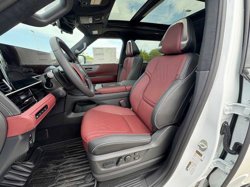 New 2026 INFINITI QX80 Autograph w/ Premium Cargo Package image 15