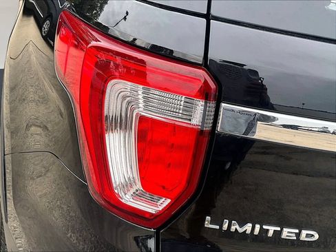 Used 2019 Ford Explorer Limited w/ Class III Trailer Tow Package AWD/4WD image 26