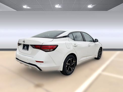 New 2025 Nissan Sentra SV image 9