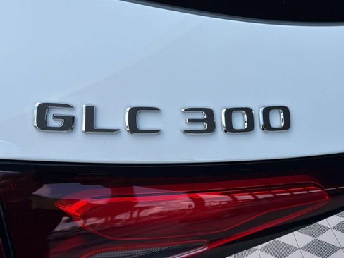 Used 2026 Mercedes-Benz GLC 300 image 32