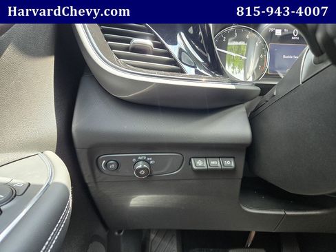 Used 2023 Buick Envision Avenir FWD image 21