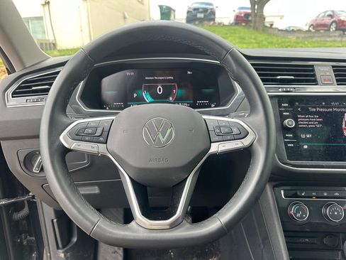 Used 2024 Volkswagen Tiguan Wolfsburg Edition image 13